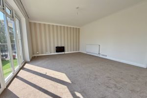 Southerly Lounge- click for photo gallery